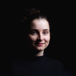 diana-mrazova-1e4a6040